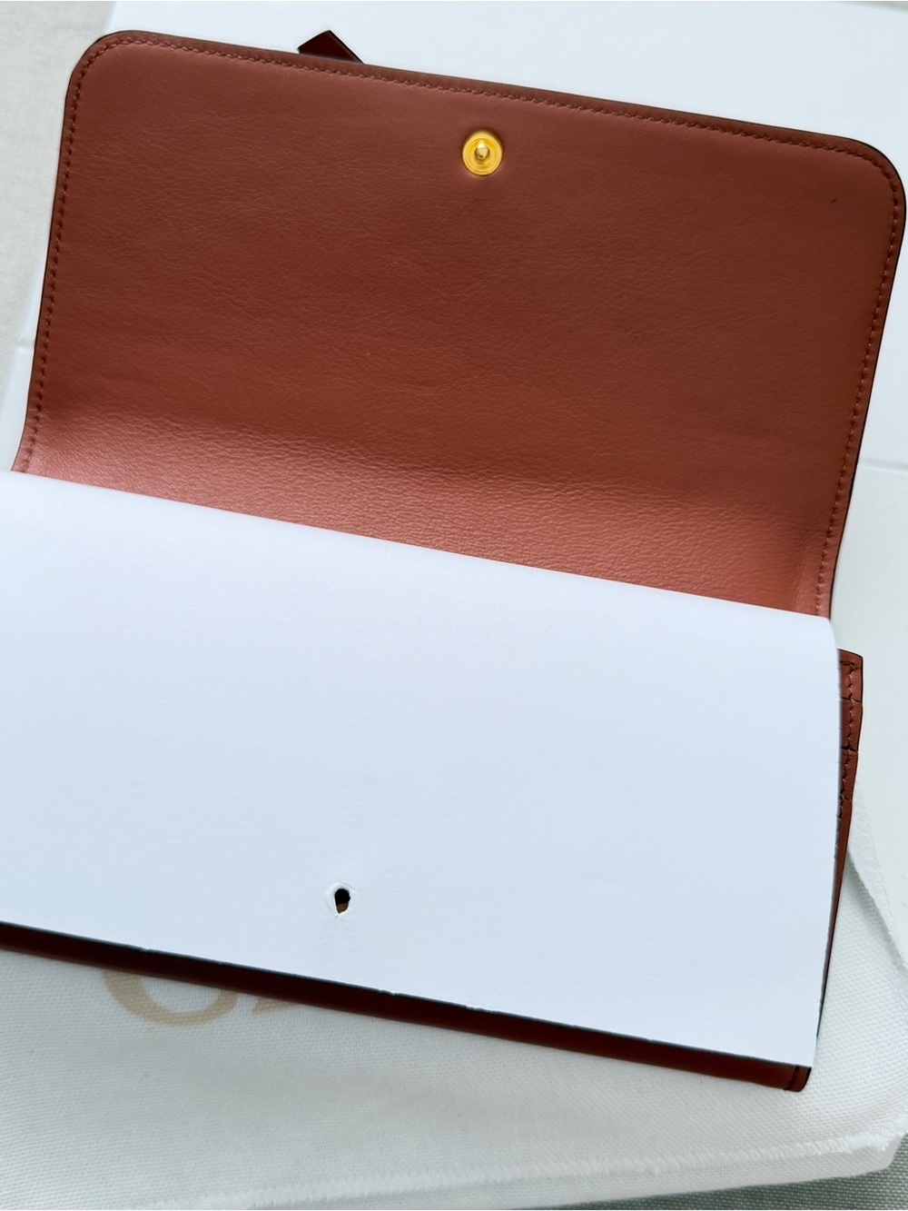 Chloé Cognac Leather Wallet with Signature Gold Ring - Picture 11 of 16